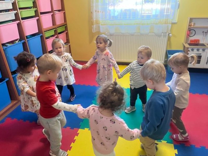 Körtánc a csoportszobában